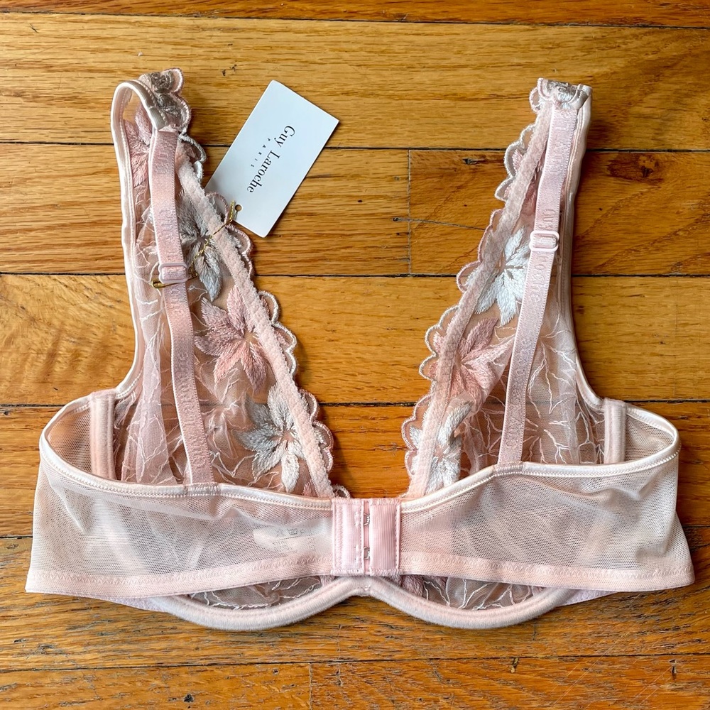 ๐ฉ๐Guy Laroche Paris ๐๐ฉ - Unlined High Apex Embroidery Bra - NWT - 34C - Picture 3 of 5